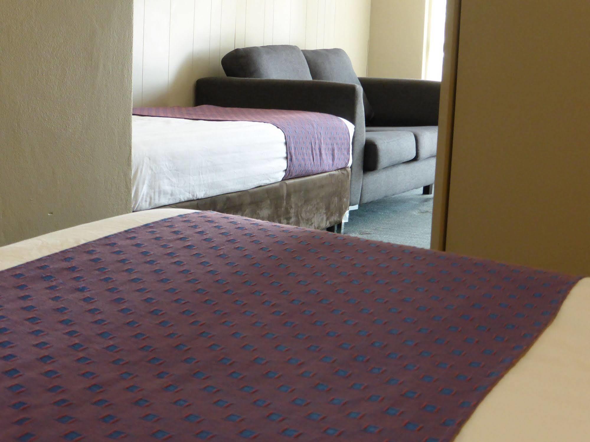 Smerdon Lodge Motel Horsham Εξωτερικό φωτογραφία