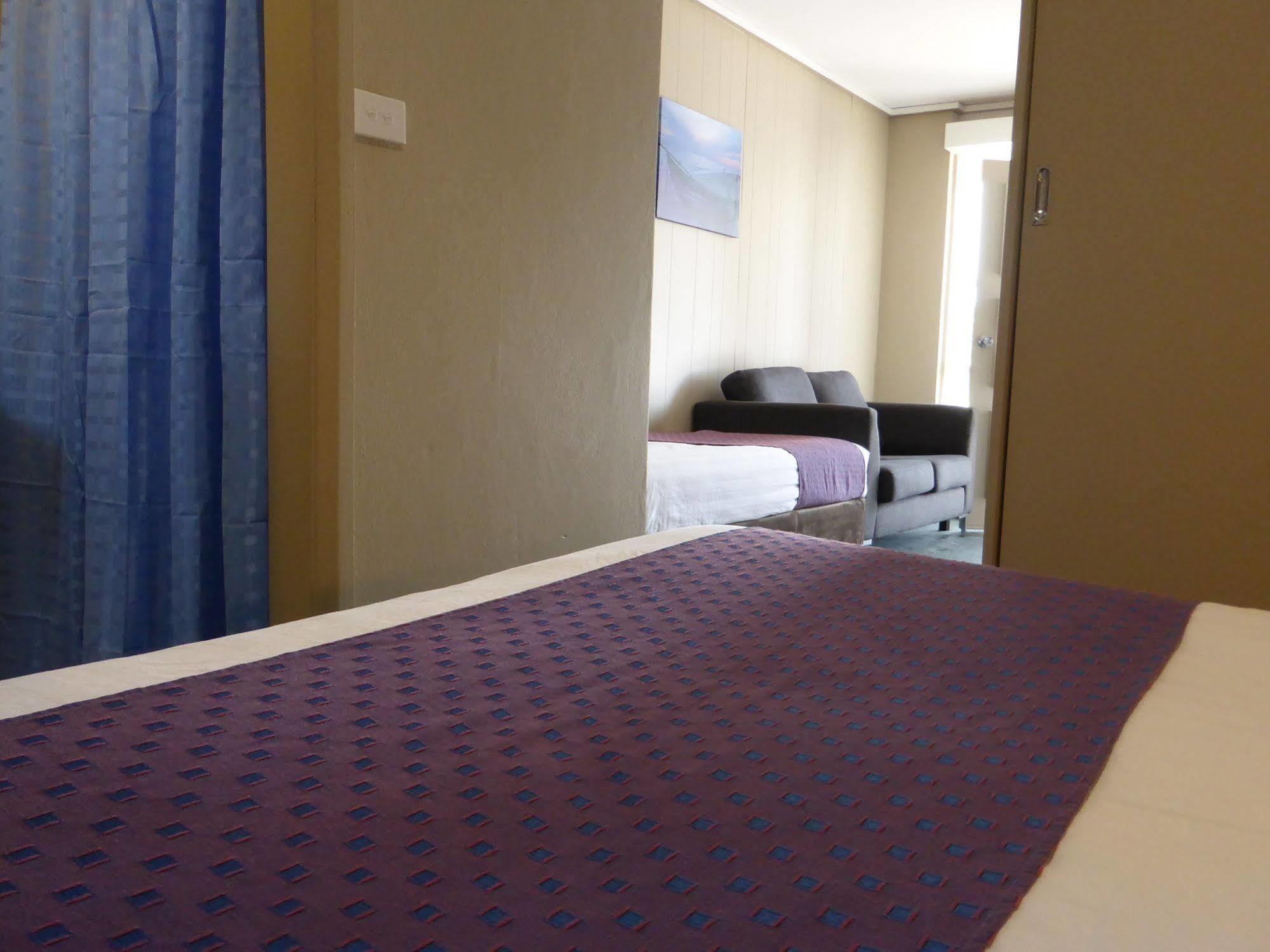 Smerdon Lodge Motel Horsham Εξωτερικό φωτογραφία