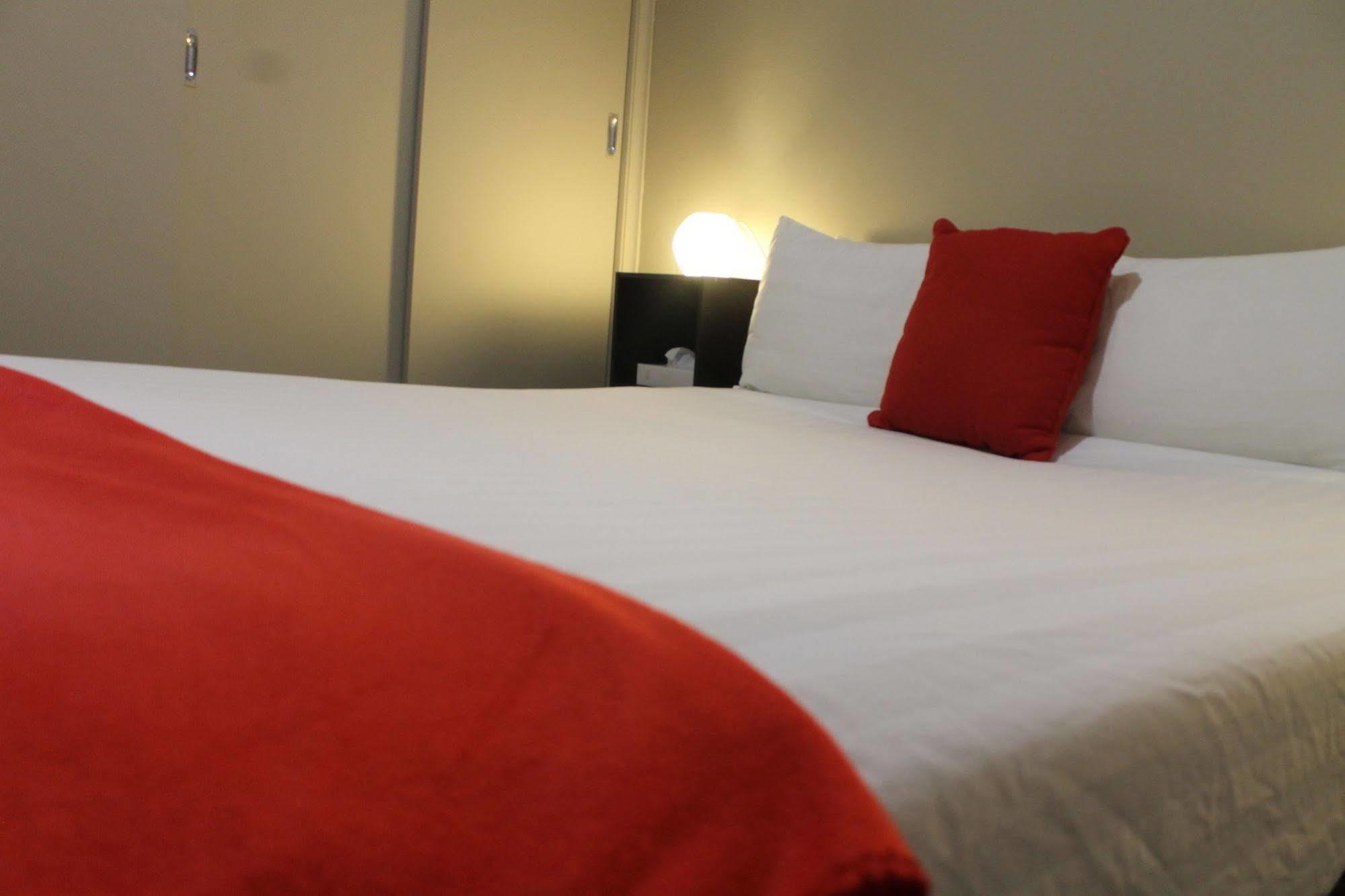 Smerdon Lodge Motel Horsham Εξωτερικό φωτογραφία