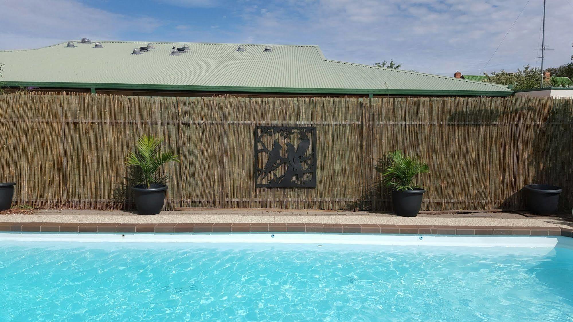 Smerdon Lodge Motel Horsham Εξωτερικό φωτογραφία