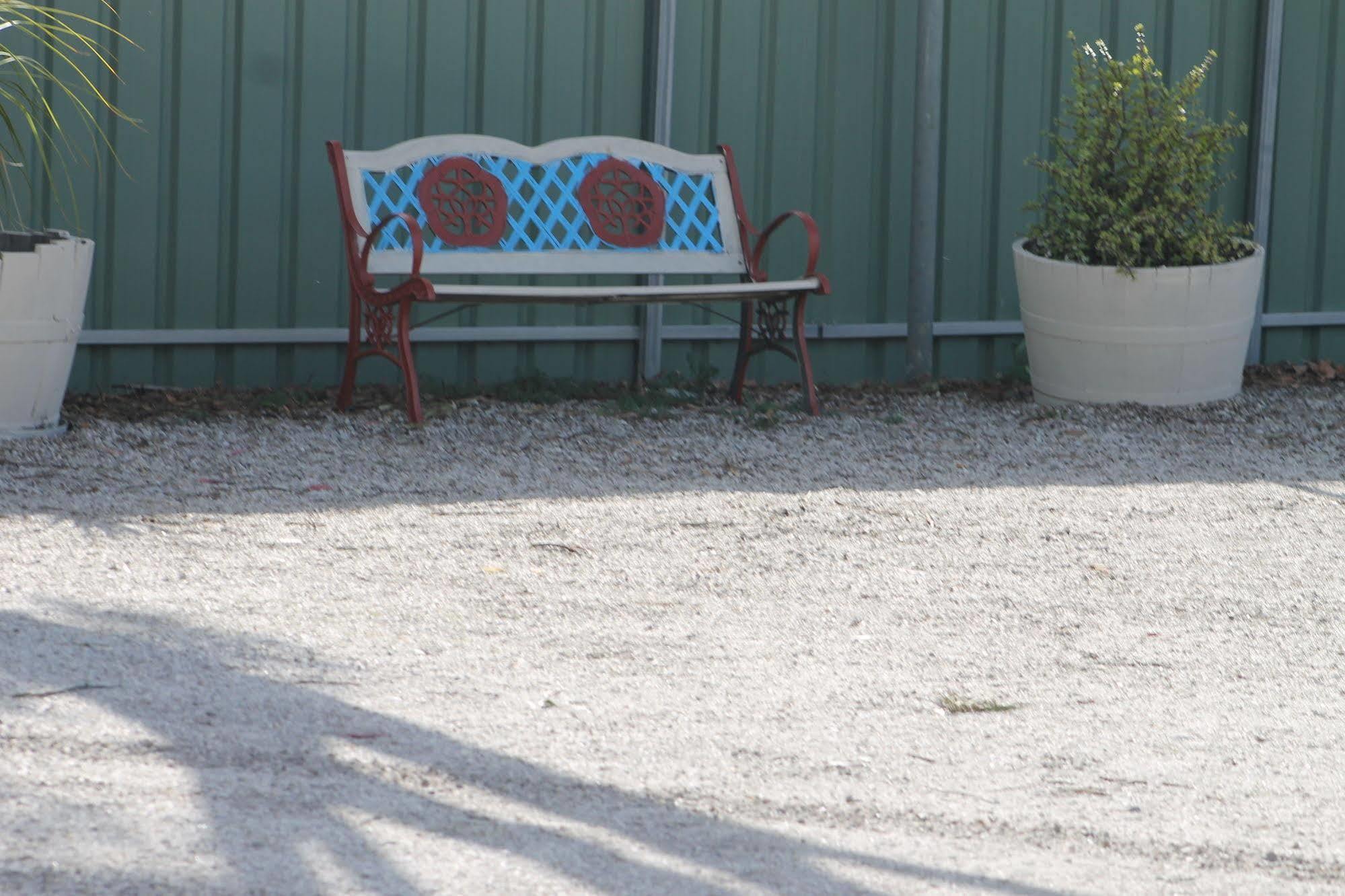 Smerdon Lodge Motel Horsham Εξωτερικό φωτογραφία