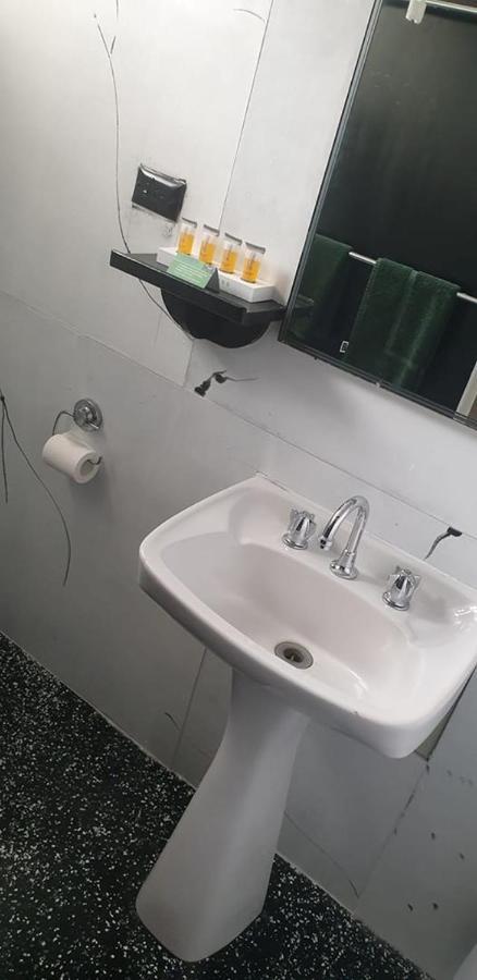 Smerdon Lodge Motel Horsham Εξωτερικό φωτογραφία