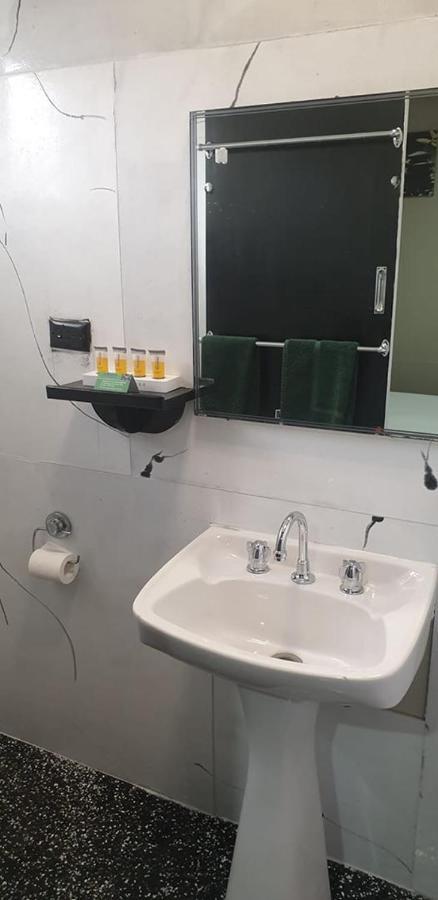 Smerdon Lodge Motel Horsham Εξωτερικό φωτογραφία